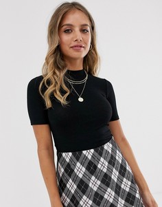 Черный топ в рубчик с высоким воротником Miss Selfridge - Черный