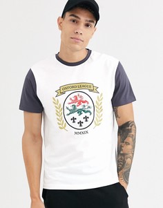 Футболка с принтом эмблемы на груди ASOS DESIGN - Белый