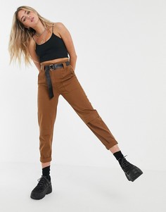 Коричневые брюки с поясом Bershka - Коричневый