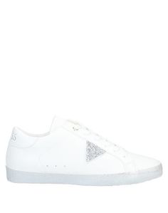 Низкие кеды и кроссовки Guess