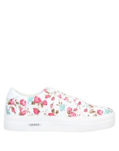 Низкие кеды и кроссовки Guess