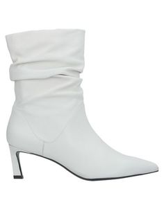 Полусапоги и высокие ботинки Stuart Weitzman