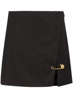 Versace мини-юбка с декоративной булавкой