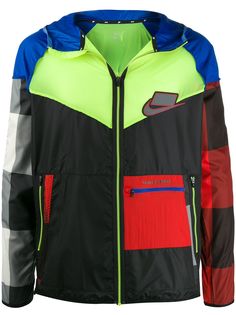 Nike куртка Wild Run Windrunner