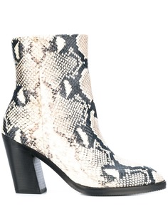 Stuart Weitzman ботильоны Wynter с тиснением под кожу змеи