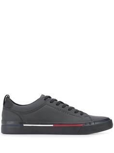 Tommy Hilfiger кеды на шнуровке