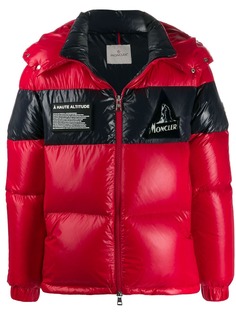 Moncler пуховик с нашивкой-логотипом