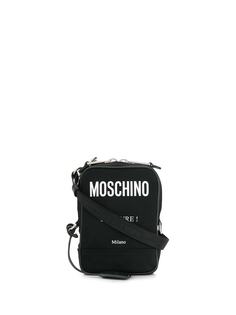 Moschino сумка через плечо с логотипом