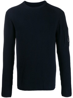 CP Company джемпер в рубчик с линзой на рукаве