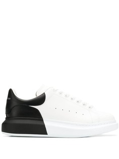Alexander McQueen кроссовки с контрастной шнуровкой