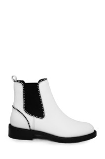 Белые ботинки с мелкими заклепками Portal