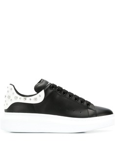 Alexander McQueen кроссовки с заклепками