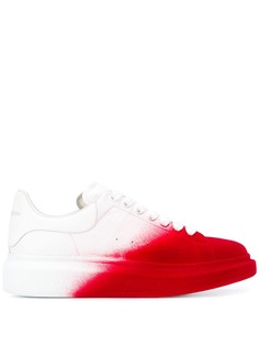 Alexander McQueen массивные кроссовки с эффектом градиент