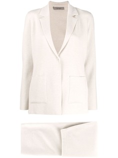 D.Exterior two piece skirt suit