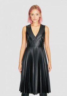 Платье Stradivarius