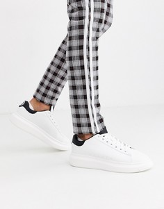 Белые кроссовки на массивной подошве River Island - Белый