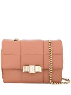 Salvatore Ferragamo стеганая сумка с бантом Vara