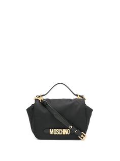 Moschino сумка через плечо с металлическим логотипом
