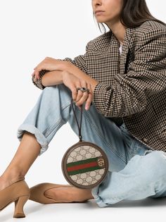 Gucci круглый клатч с узором GG Supreme