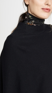 TSE Cashmere Cashmere Circular Capelet