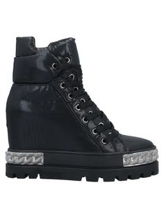 Полусапоги и высокие ботинки Casadei