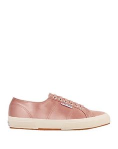 Низкие кеды и кроссовки Superga