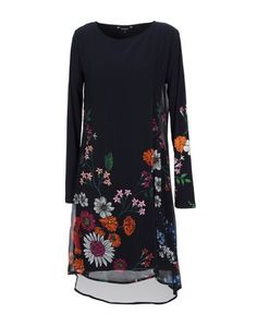 Короткое платье Desigual