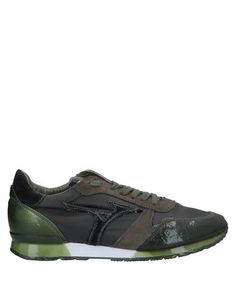 Низкие кеды и кроссовки Mizuno