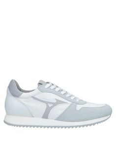 Низкие кеды и кроссовки Mizuno