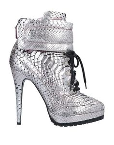 Полусапоги и высокие ботинки Blumarine