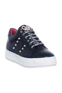 gumshoes Gai Mattiolo