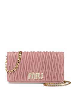 Miu Miu стеганая мини-сумка