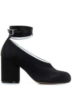 Maison Margiela туфли Tabi с ремешком и запахом