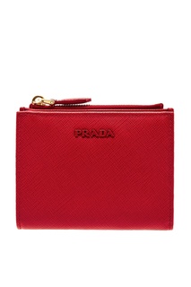 Красный кошелек на молнии с логотипом в тон Prada