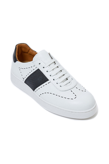 sneakers British passport