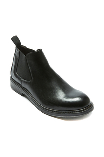 boots British passport