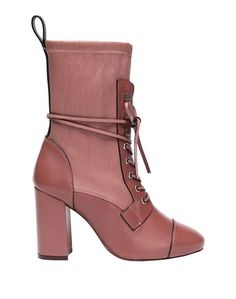 Полусапоги и высокие ботинки Stuart Weitzman