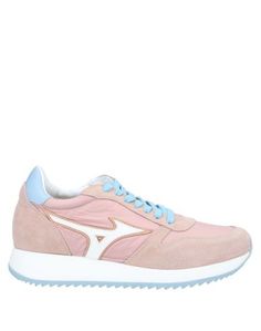 Низкие кеды и кроссовки Mizuno