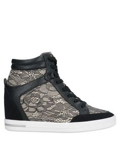 Высокие кеды и кроссовки Guess