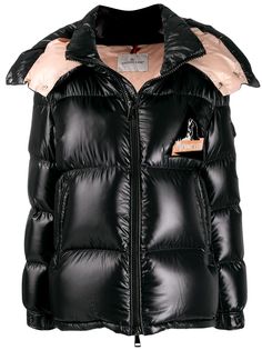 Moncler пуховик с нашивкой-логотипом