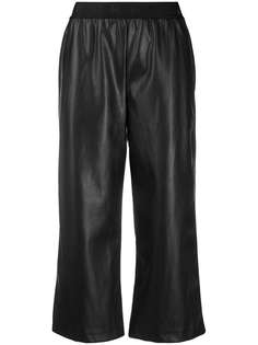 DKNY укороченные брюки из искусственной кожи