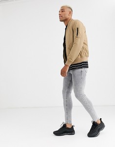 Бежевый бомбер Bershka
