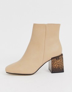 Бежевые ботильоны на среднем каблуке с черепаховой отделкой Truffle Collection