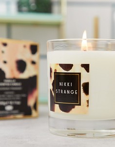 Свеча с ароматом ванили Nikki Strange wild life