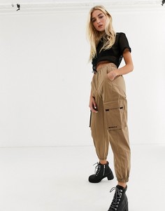 Бежевые брюки карго Bershka