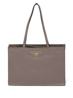 Prada сумка-тоут с металлическим логотипом