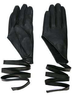 Yohji Yamamoto tie fastening gloves