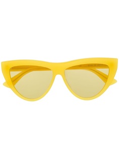 Bottega Veneta Eyewear солнцезащитные очки BV1018S в оправе кошачий глаз