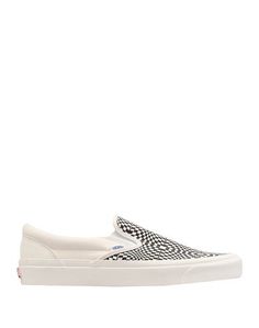 Низкие кеды и кроссовки Vans
