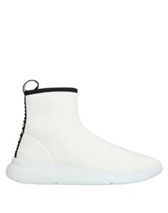 Полусапоги и высокие ботинки Moschino